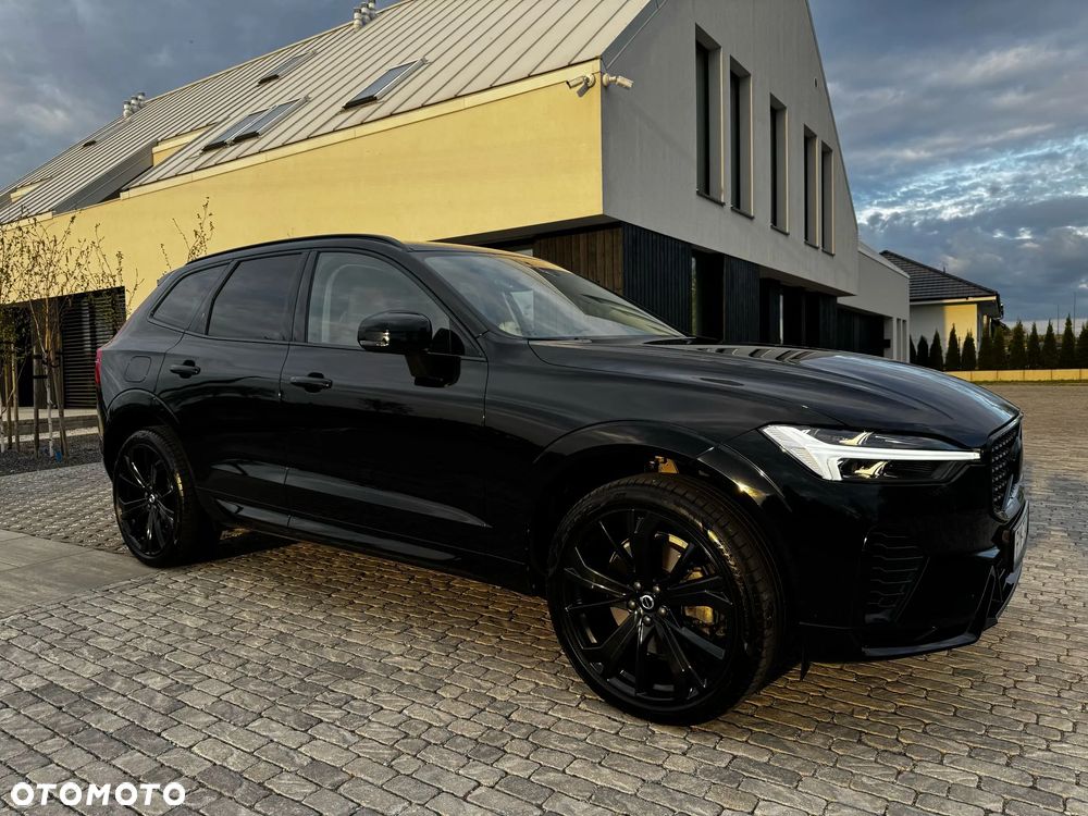 Volvo XC 60 B4 B Plus Dark - 12