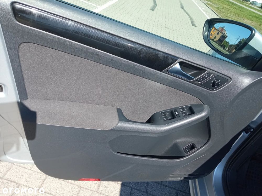 Volkswagen Jetta 1.6 TDI Comfortline Optimum - 5