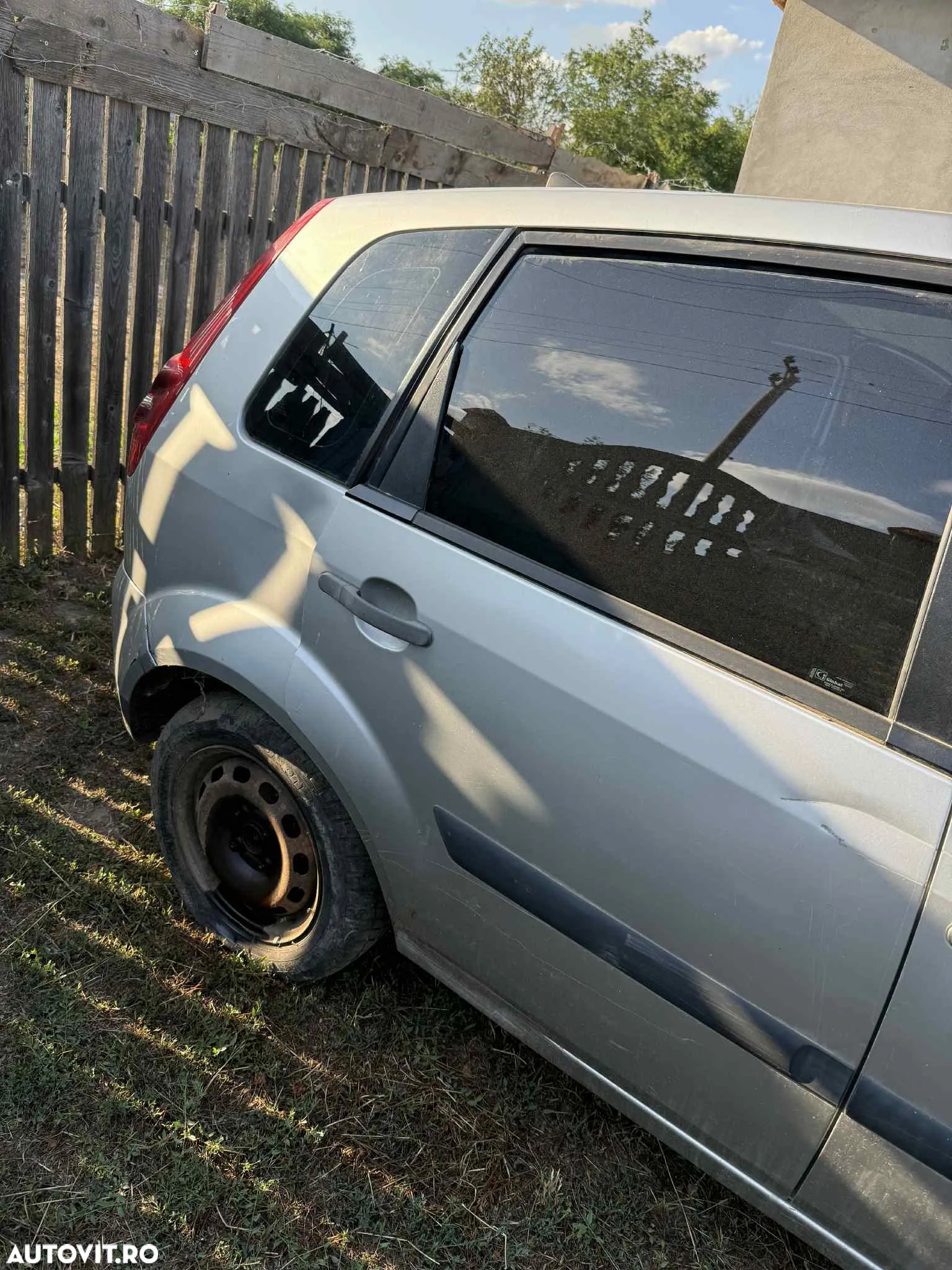 Ford Fiesta 1.4TDCI Ghia - 6