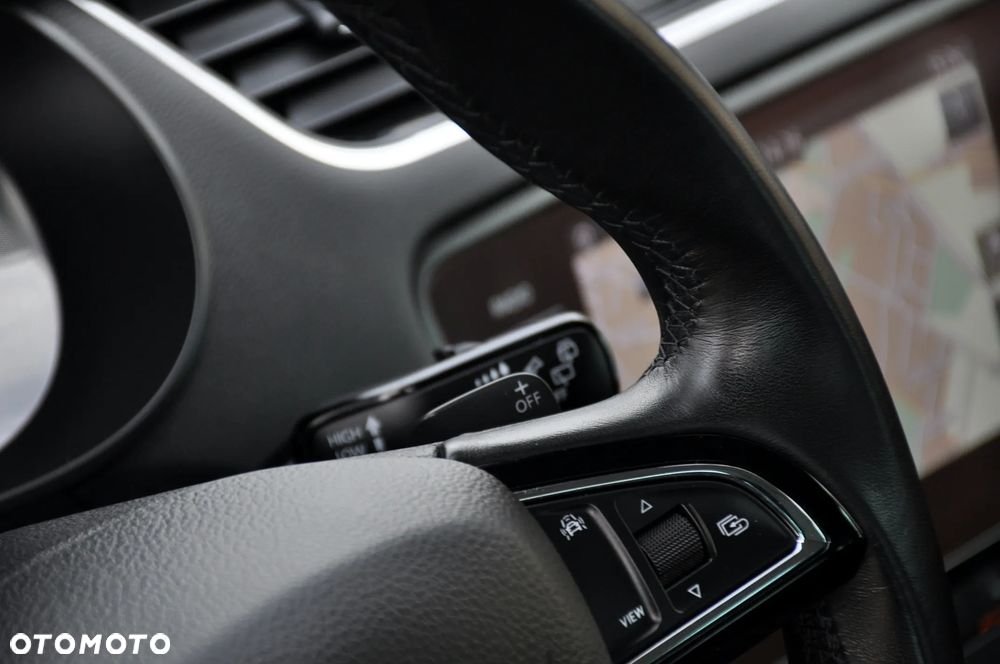 Skoda Octavia 2.0 TDI Elegance DSG - 35