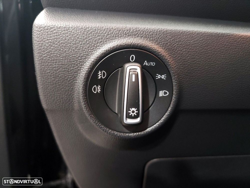 VW T-Roc 1.0 TSI - 27