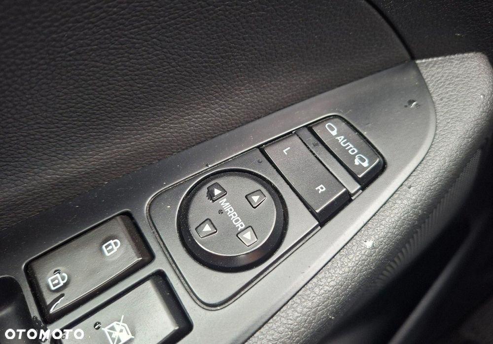 Hyundai Tucson - 25