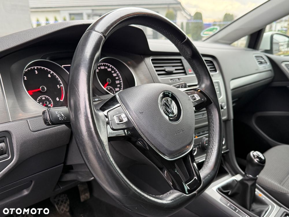 Volkswagen Golf 1.6 TDI BlueMotion Technology Trendline - 12