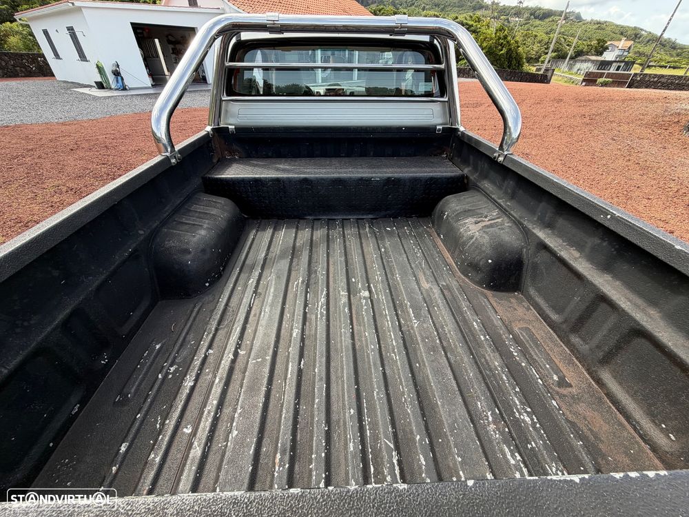 Toyota Hilux 2.5 D-4D Trial - 5