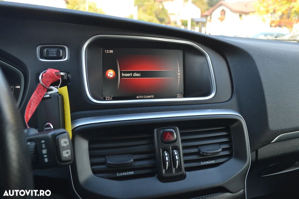 Volvo V40 D2 Geartronic RDesign - 23