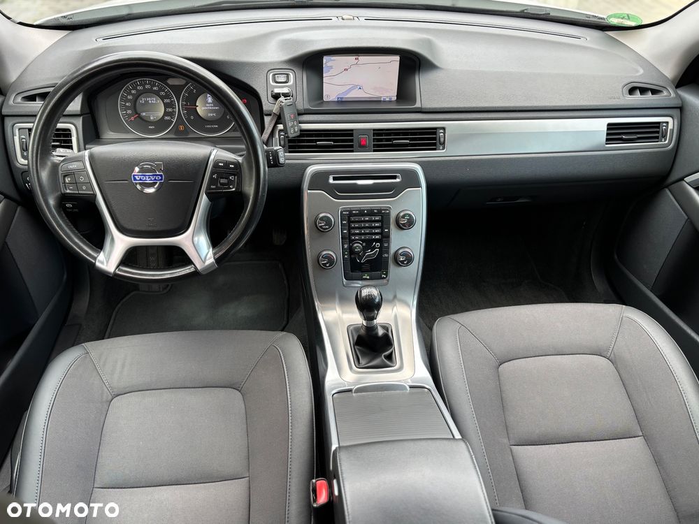 Volvo V70 D3 Kinetic - 33