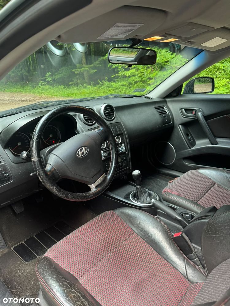 Hyundai Coupe - 8