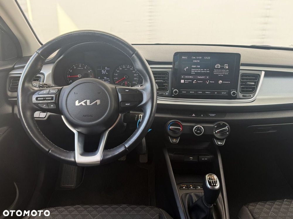 Kia Rio - 19