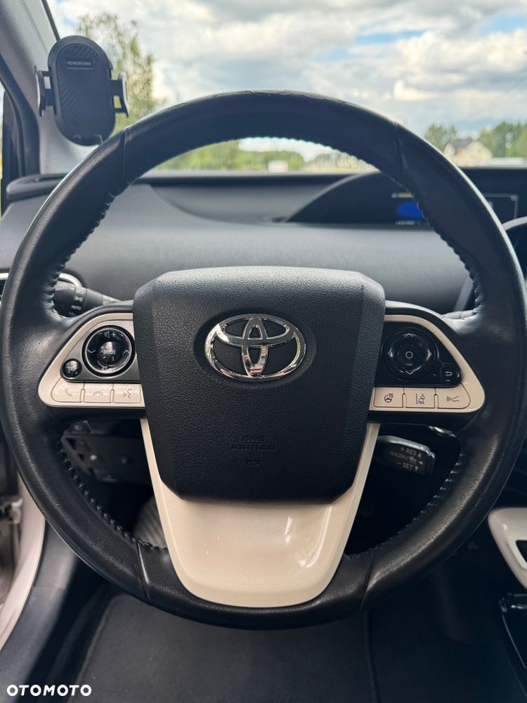 Toyota Prius Plug-in 1.8 Hybrid Prestige - 22