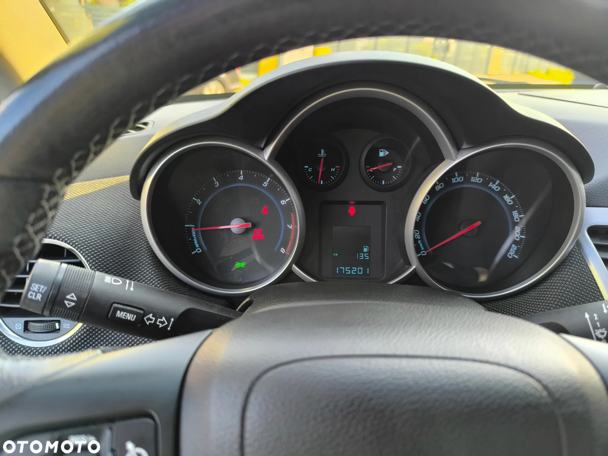 Chevrolet Cruze 1.6 LS - 14