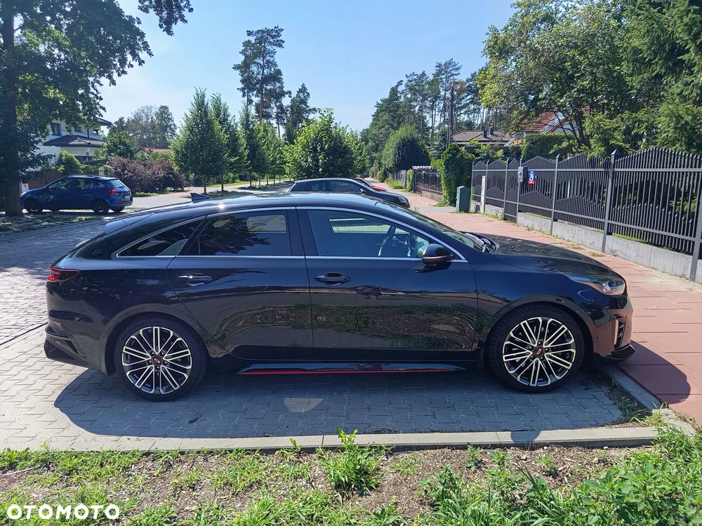 Kia ProCeed - 1