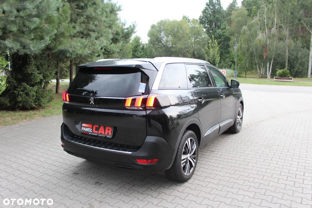 Peugeot 5008 - 9