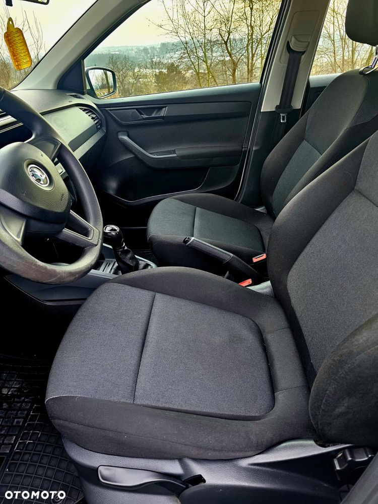 Skoda Fabia - 10