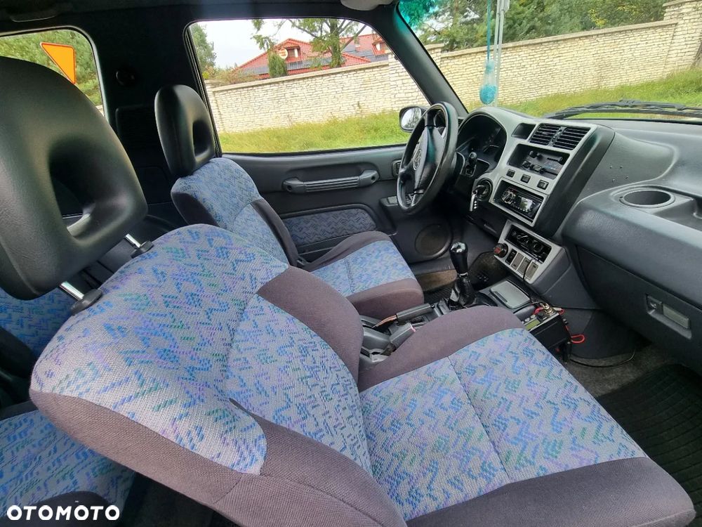 Toyota RAV4 2.0 GLi - 2