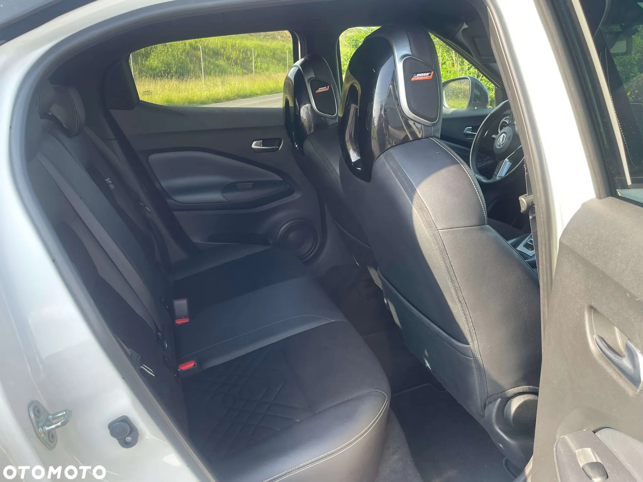 Nissan Juke 1.0 DIG-T Tekna - 9