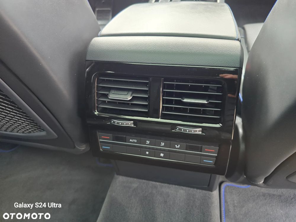 Volkswagen Touareg 3.0 V6 TFSI Plug-In Hybrid 4Mot R - 37