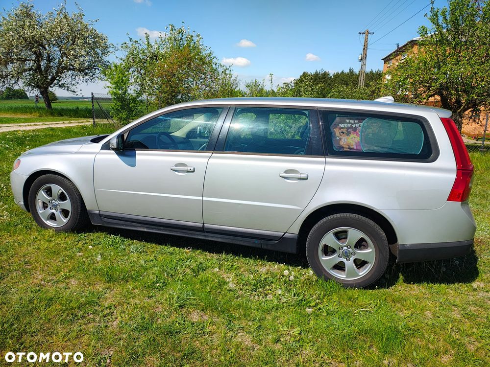 Volvo V70 2.0D Kinetic - 3
