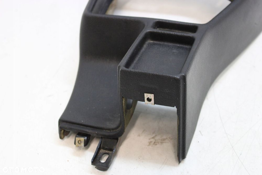 TUNEL ŚRODKOWY KONSOLA BMW E34 1908910 - 2