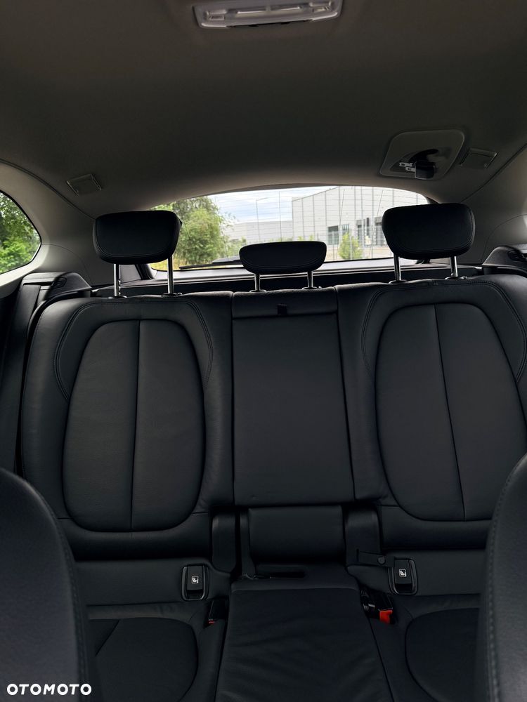 BMW X1 xDrive20d xLine - 34