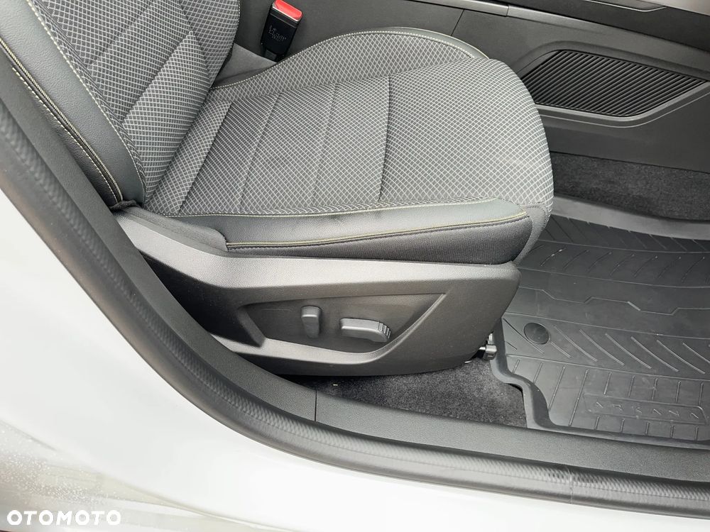 Renault Arkana 1.6 E-TECH Techno MMT - 14