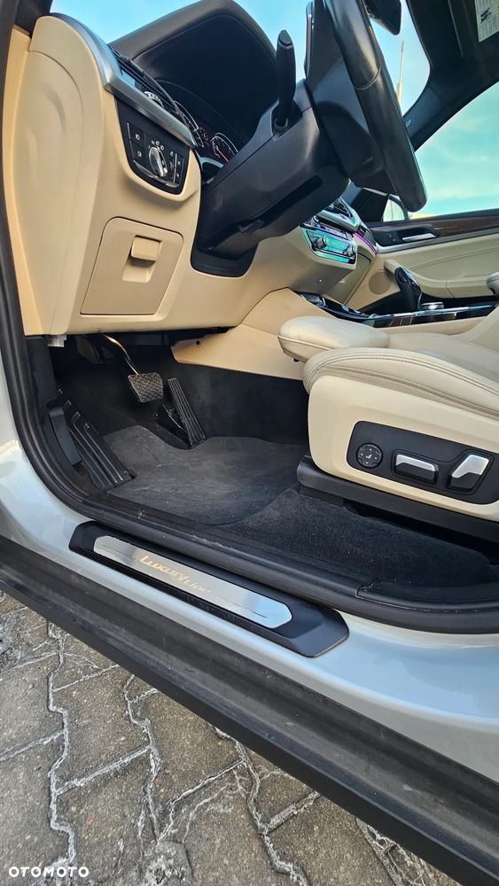 BMW X3 xDrive30i Luxury Line - 35