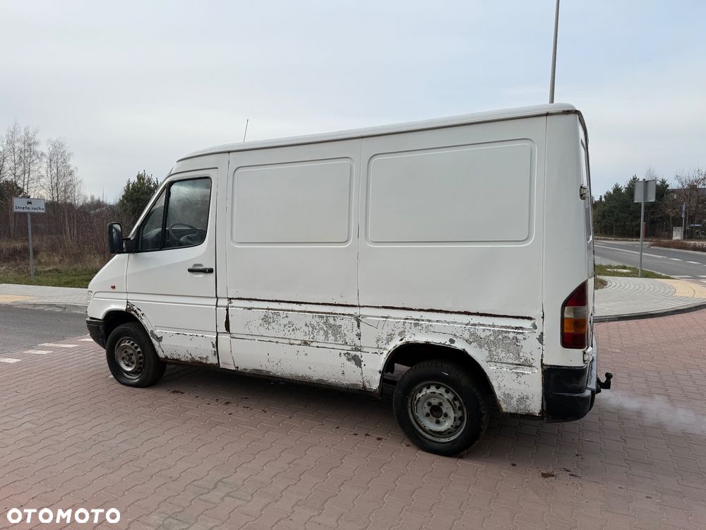 Mercedes-Benz Sprinter - 5