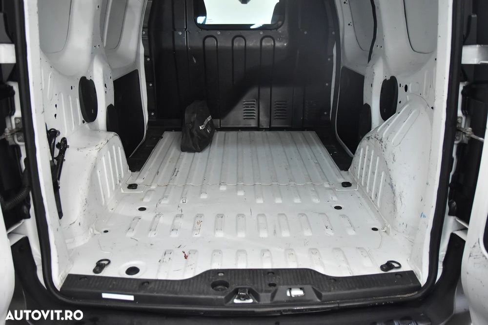 Renault Express - 16