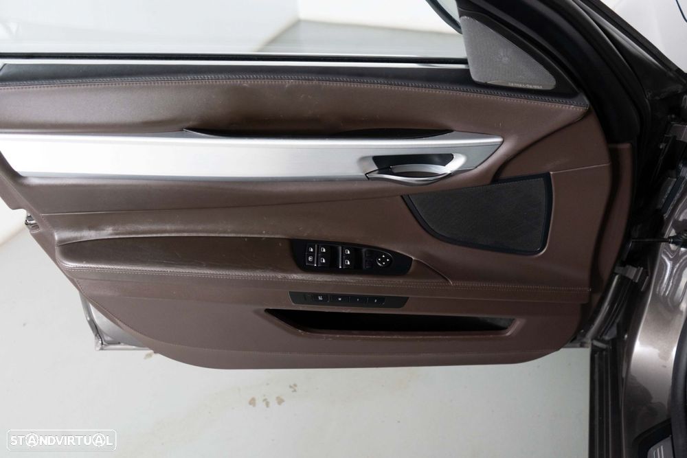 BMW 740 iH Active Hybrid - 16