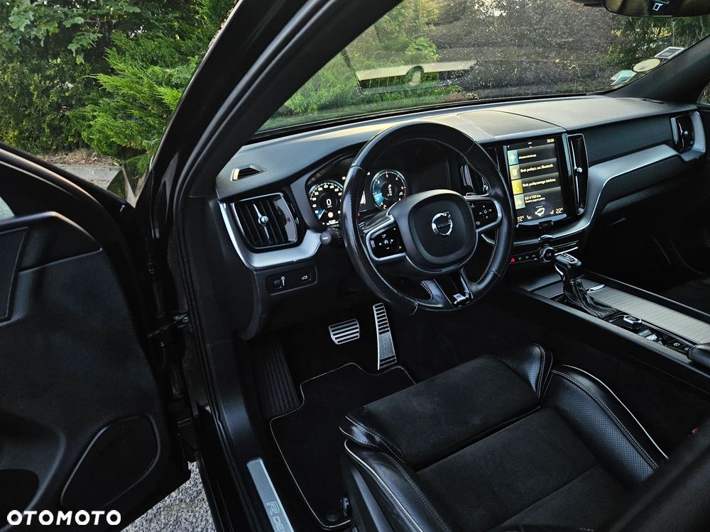 Volvo XC 60 D4 AWD Geartronic RDesign - 25
