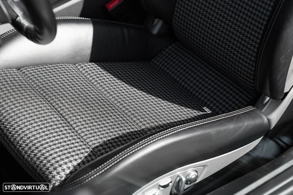 Porsche 911 (991) Carrera 2 50th Anniversary Edition PDK - 22