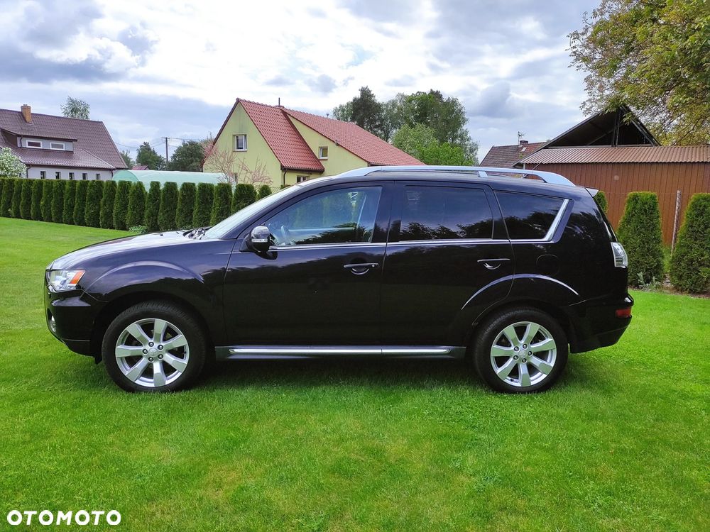 Mitsubishi Outlander - 3