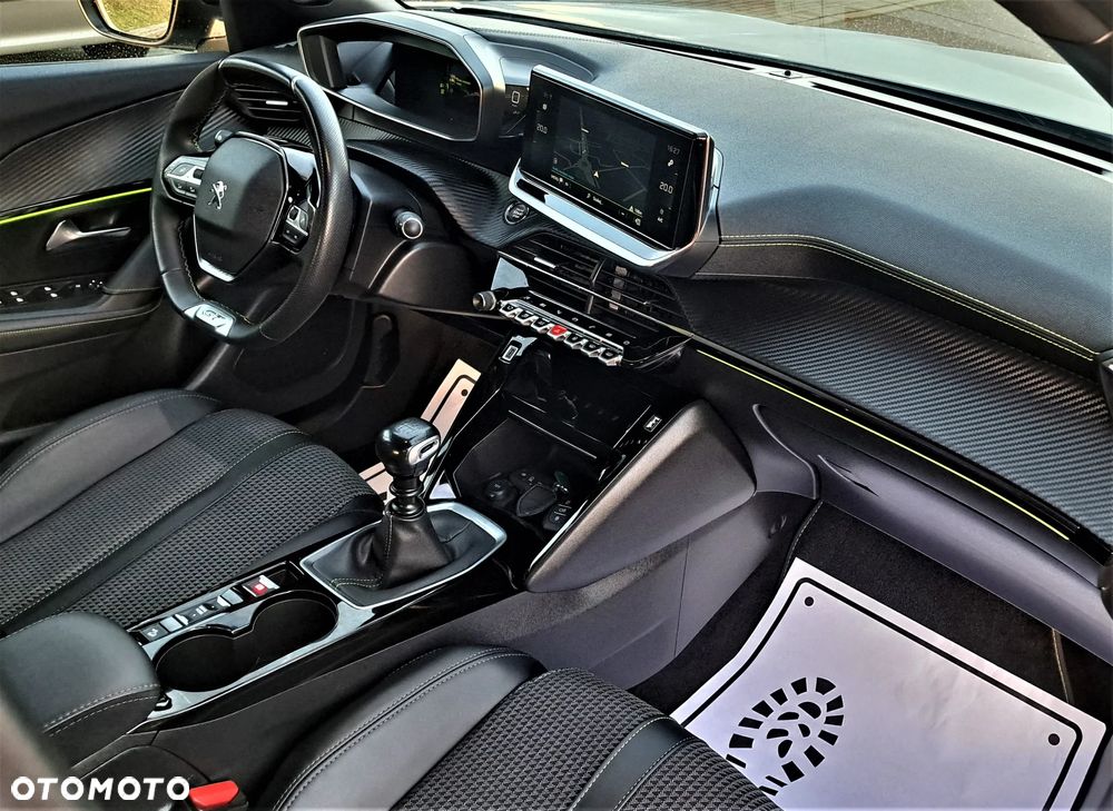 Peugeot 2008 1.2 PureTech Allure S&S - 25