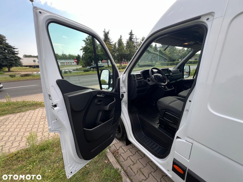 Renault MASTER 2,3 DCI 150KM AUTOMAT L3H2 MAXI NAWIGACJA 54900 PLN + VAT - 35