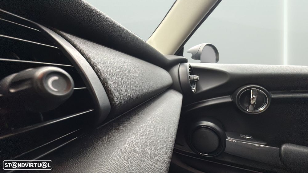 MINI 3 Portas One D - 15