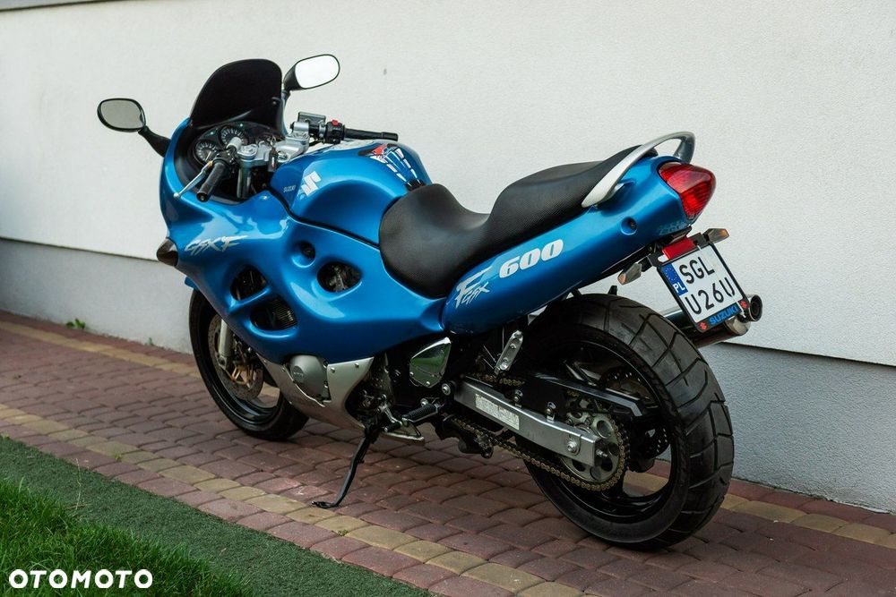 Suzuki GSX - 4