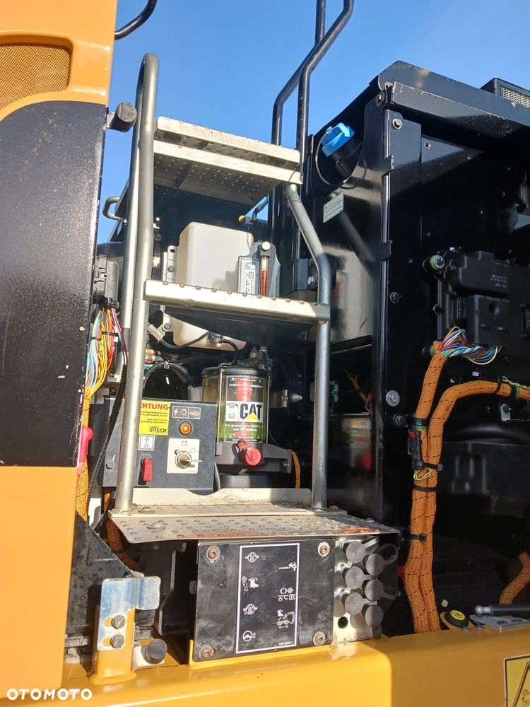 Caterpillar 317F - 19