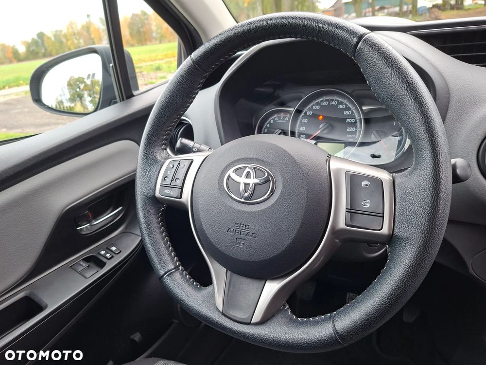 Toyota Yaris 1.33 VVT-i Style - 18