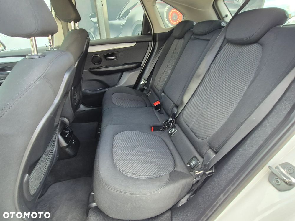 BMW Seria 2 218i Advantage - 26