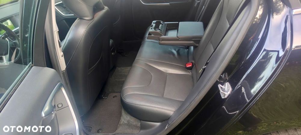 Volvo V60 D4 Summum - 32