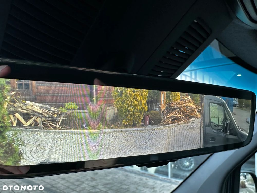 Mercedes-Benz Sprinter - 23