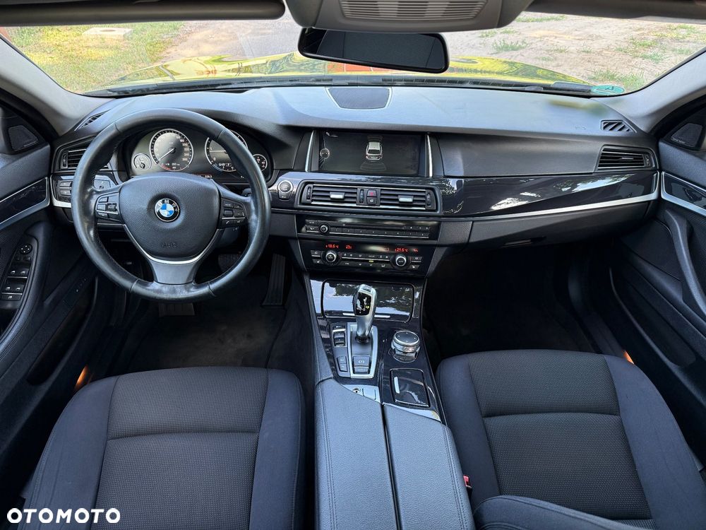 BMW Seria 5 520d Luxury Line - 13