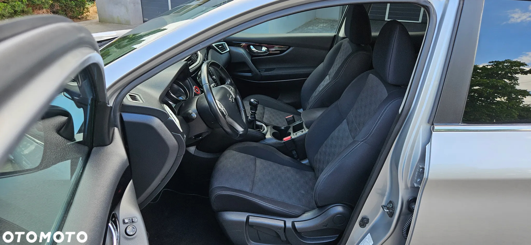 Nissan Qashqai 1.2 DIG-T N-Connecta EU6 - 15