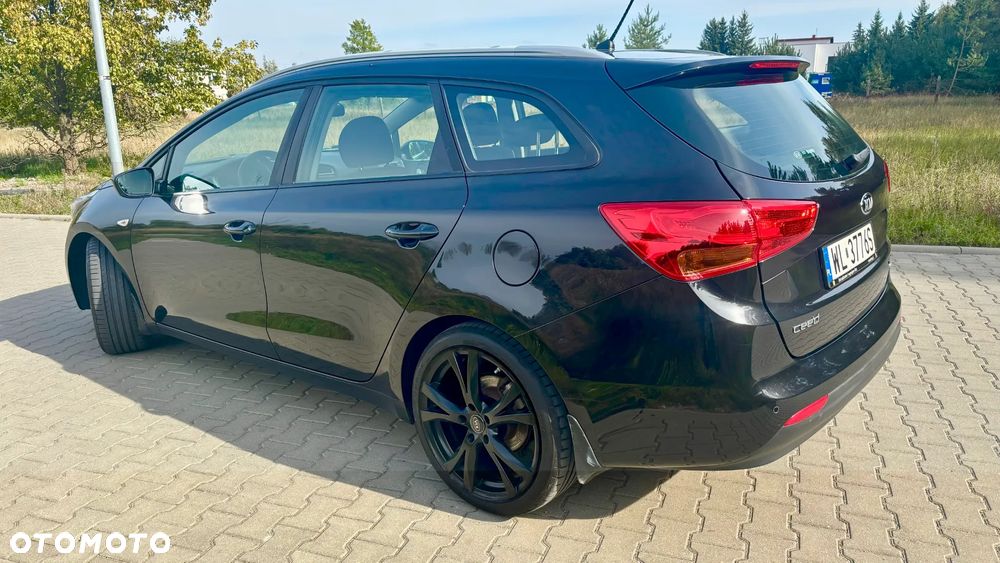 Kia Ceed Cee'd 1.6 CRDi M - 4