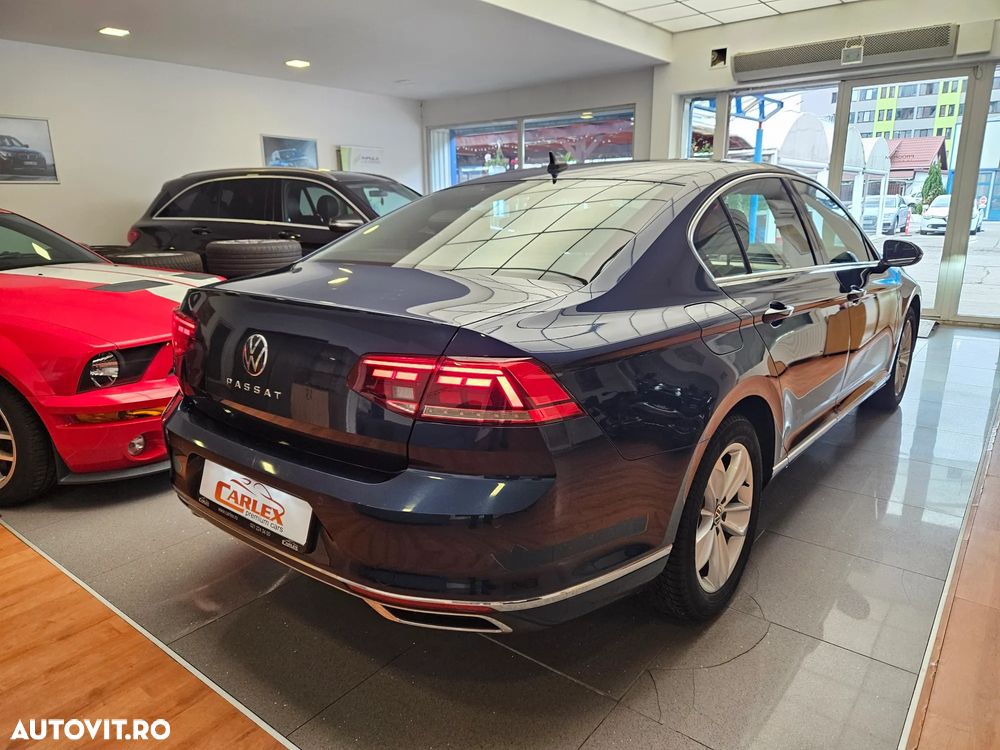 Volkswagen Passat 2.0 TDI DSG Highline - 4