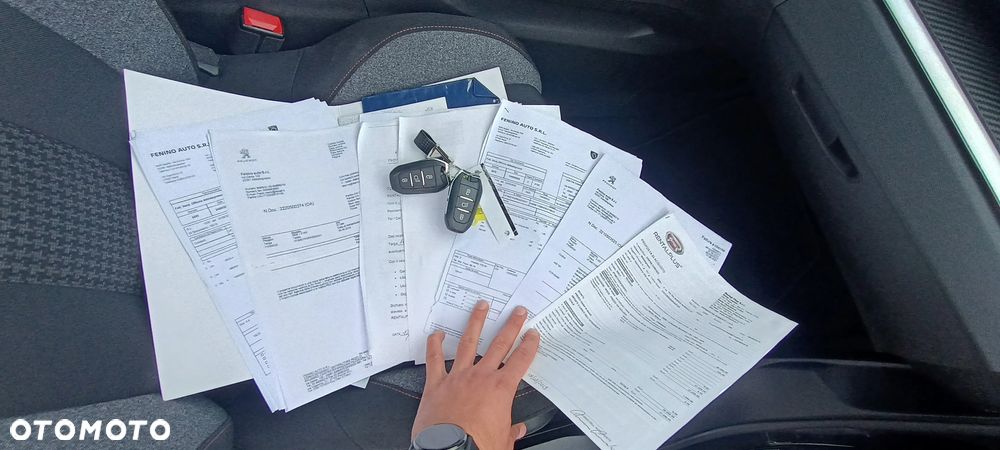 Peugeot 3008 BlueHDi 130 Stop & Start EAT8 Allure - 32