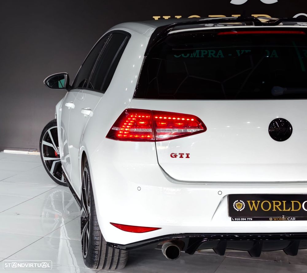 VW Golf - 16
