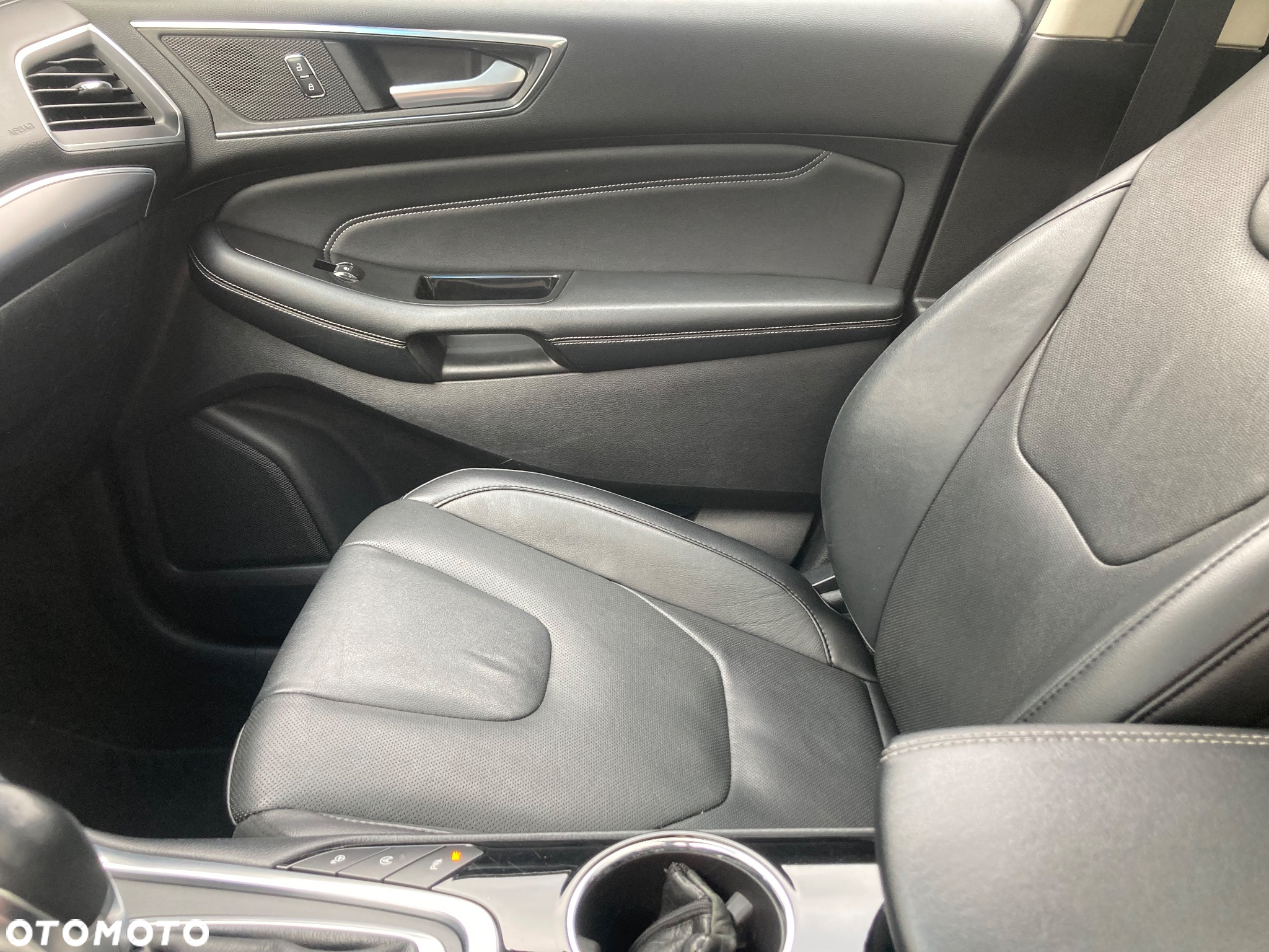 Ford Edge 2.0 TDCi Bi-Turbo 4x4 ST-LINE - 31