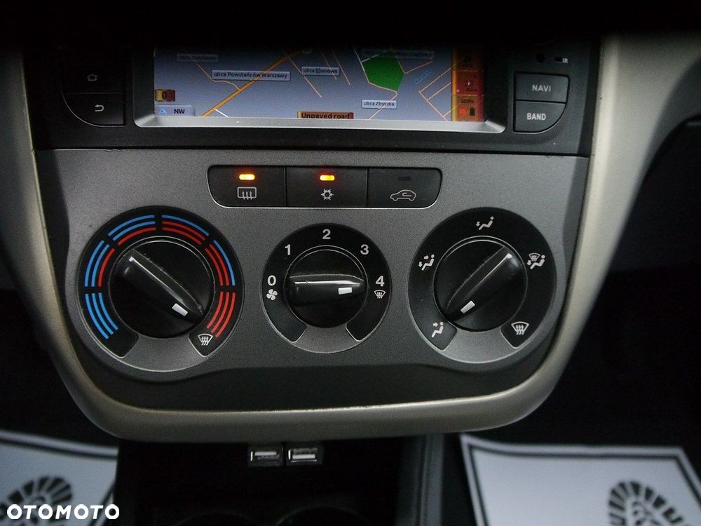 Fiat Grande Punto - 26