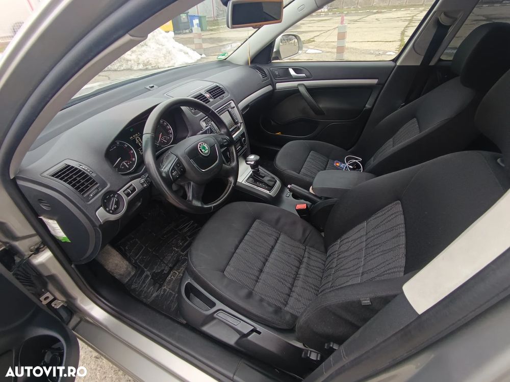 Skoda Octavia 1.4 TSI DSG Ambition - 9