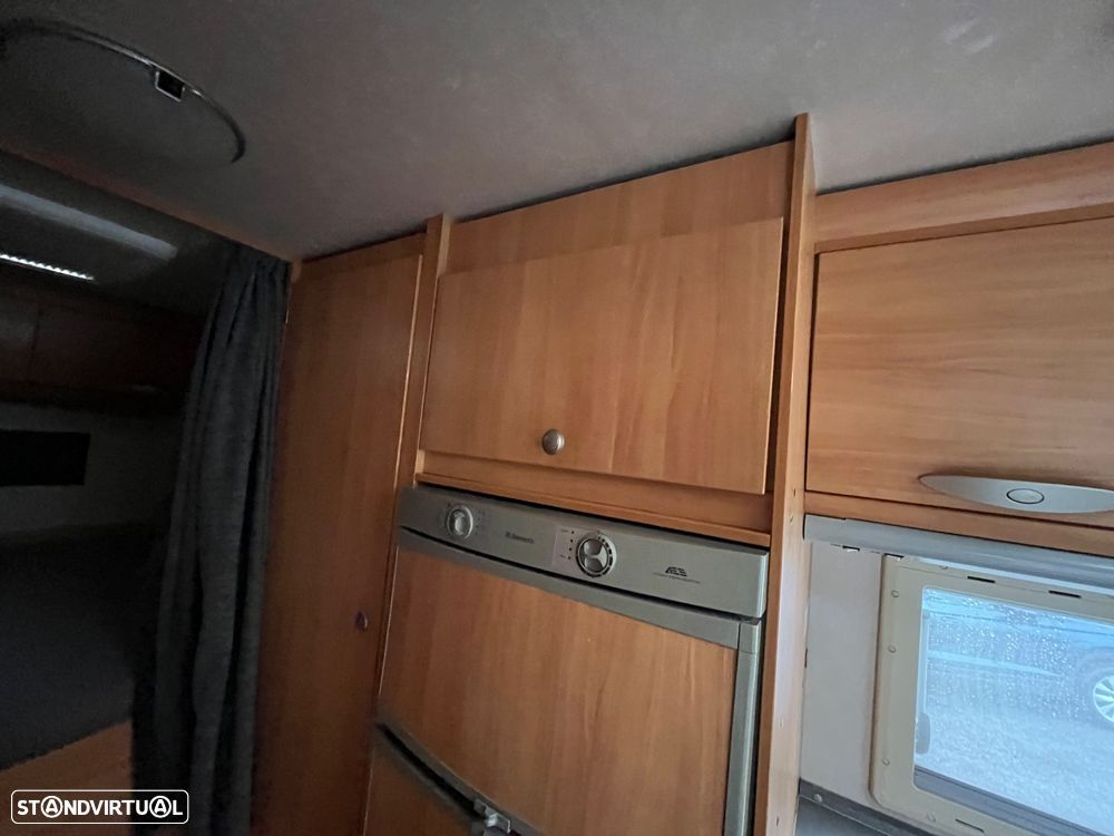 Adria Adriatik Coral S680 SP - 30